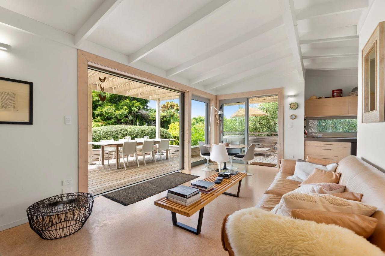 Palm Views - Stay Waiheke Palm Beach Extérieur photo